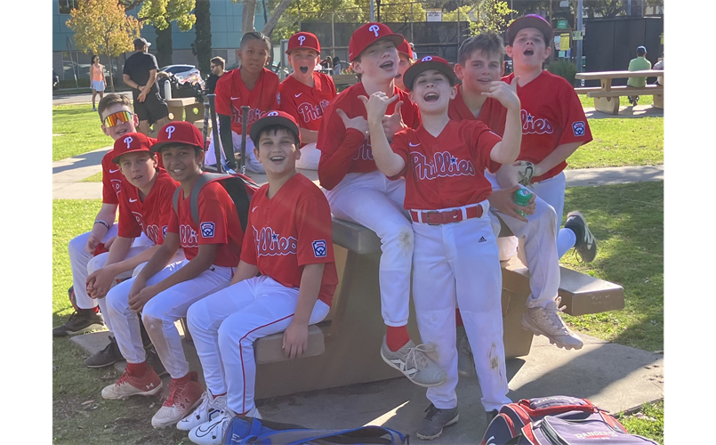 Majors Phillies Take 2nd In City Tournament